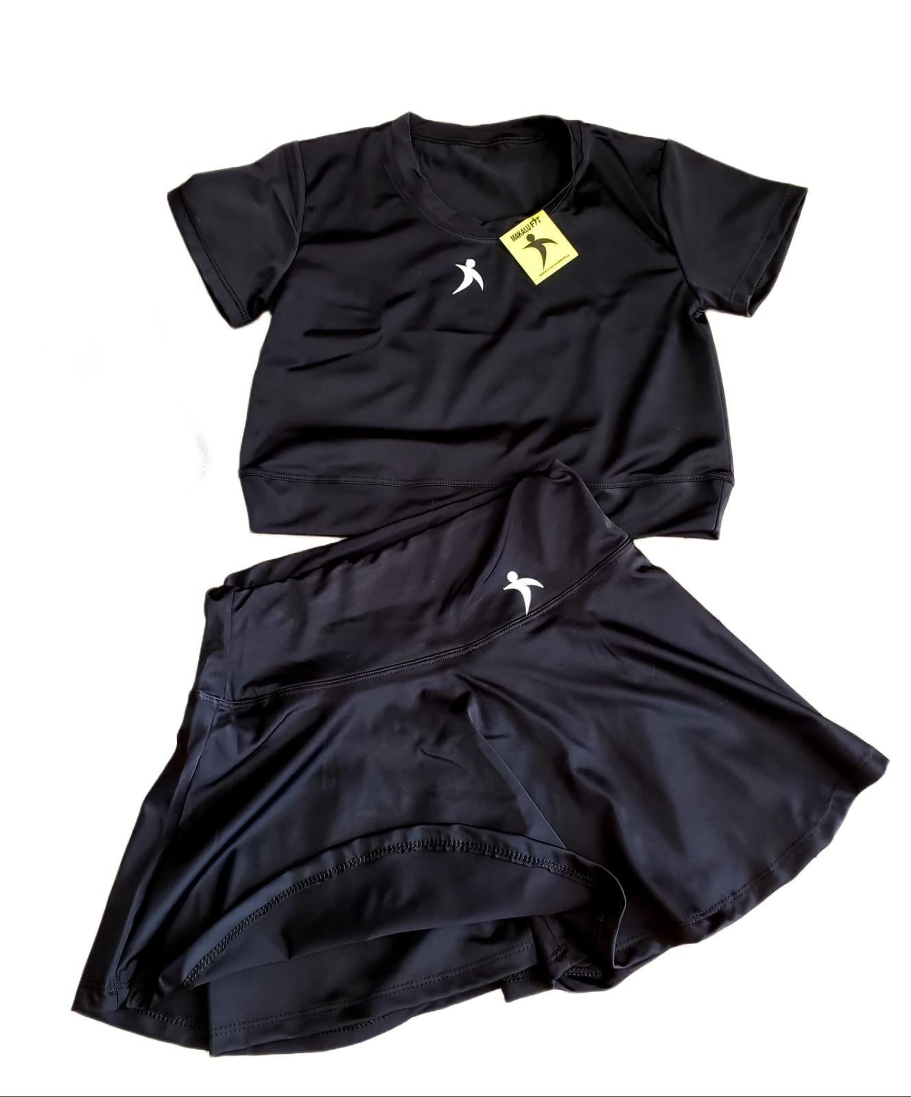 Conjunto deportivo falda short