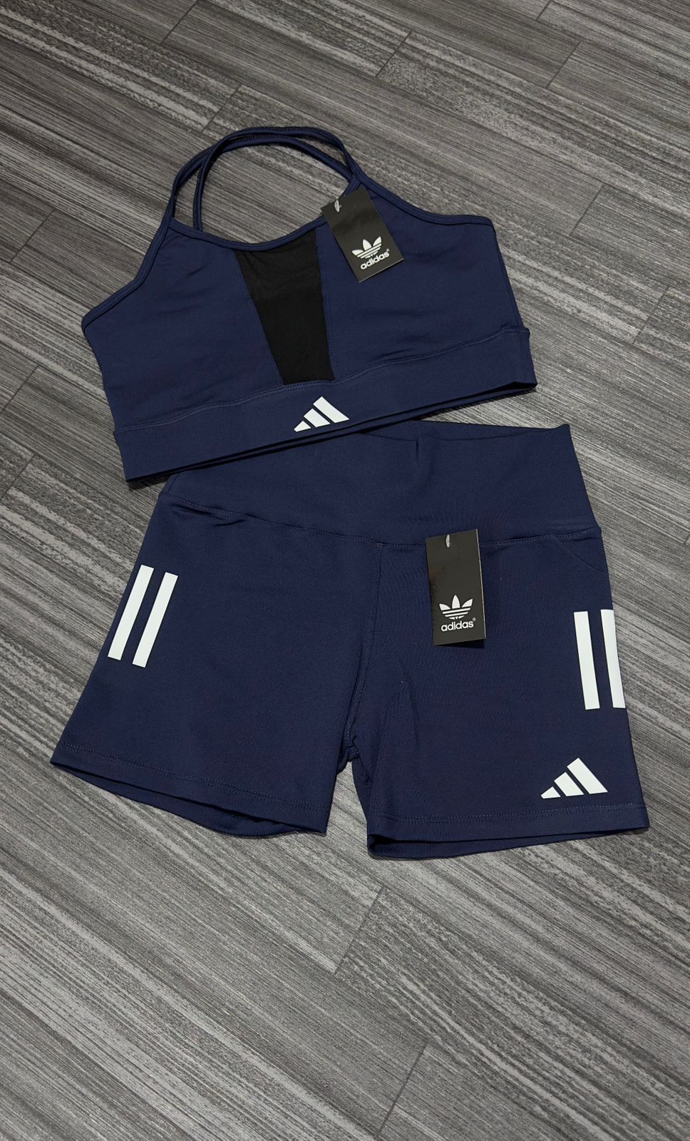 🤍 Conjunto Deportivo Dama Adidas – Top & Short de Compresión 🖤