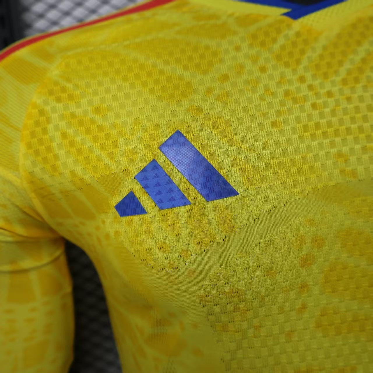 Camiseta Oficial Colombia – Manga Larga Mundial 2024/2025