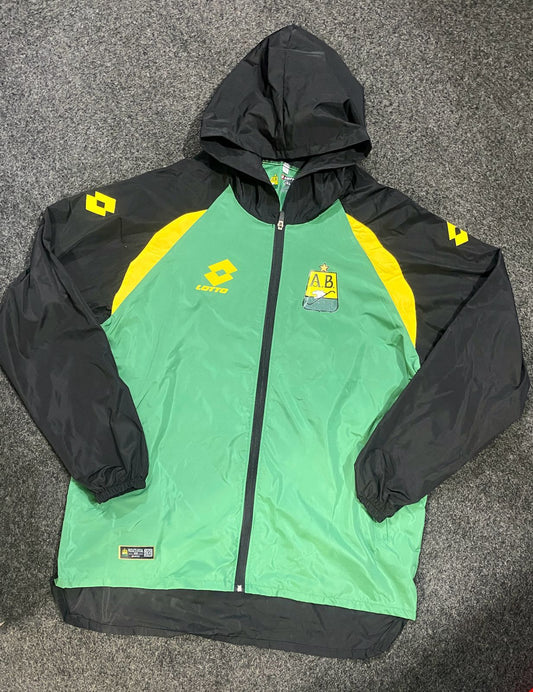 🐆 Chaqueta Rompeviento Atlético Bucaramanga – Lotto Oficial 💛💚🖤